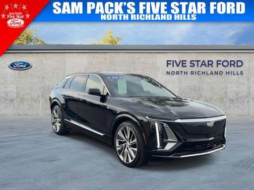 Stellar Black Metallic 2024 Cadillac LYRIQ Luxury