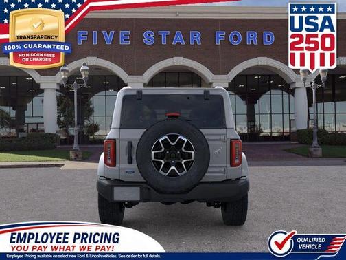 Avalanche Gray 2026 Ford Bronco Outer Banks