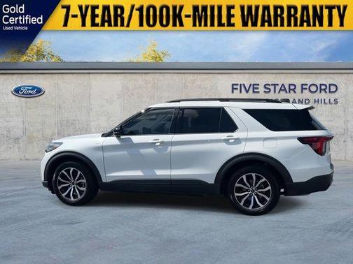 2025 Ford Explorer ST-Line