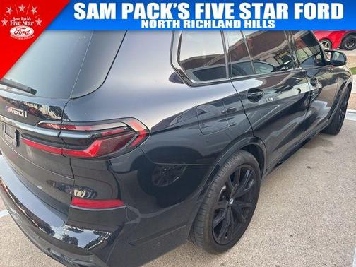 2024 BMW X7 M60i