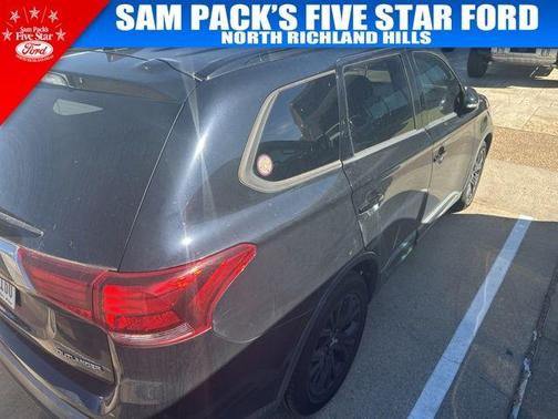 2018 Mitsubishi Outlander LE