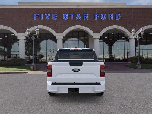 2025 Ford Maverick Lobo Standard