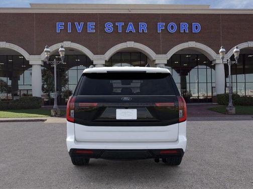2025 Ford Expedition Tremor