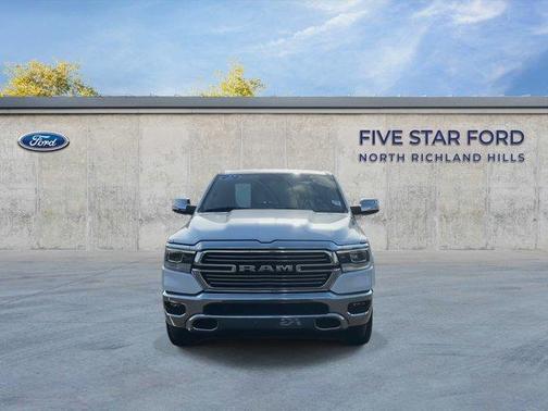 Bright White Clearcoat 2022 RAM 1500 Laramie