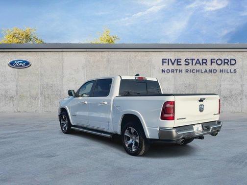 Bright White Clearcoat 2022 RAM 1500 Laramie