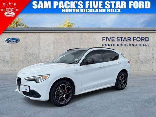 2022 Alfa Romeo Stelvio Veloce