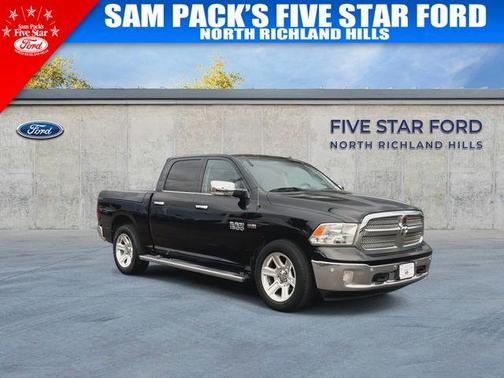 Brilliant Black Crystal Pearlcoat 2017 RAM 1500 Lone Star
