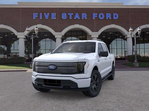 2025 Ford F-150 Lightning Flash