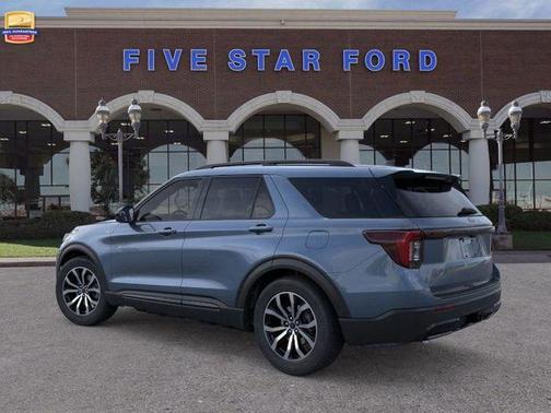 2025 Ford Explorer ST-Line