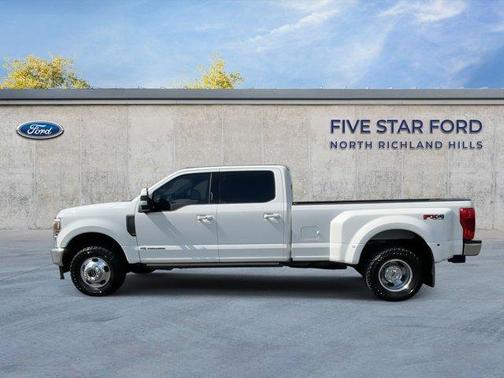 2022 Ford F-350 Lariat Super Duty