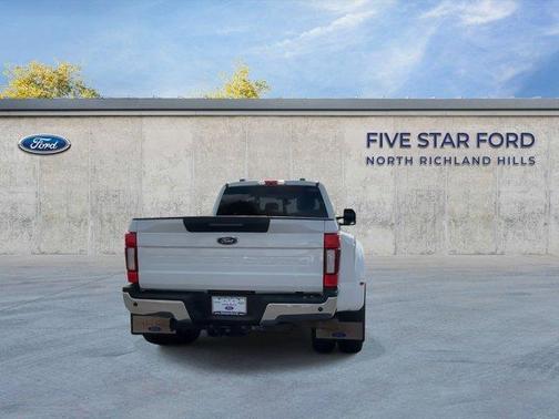 2022 Ford F-350 Lariat Super Duty