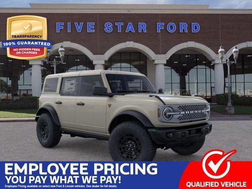 Desert Sand 2026 Ford Bronco Badlands SUV
