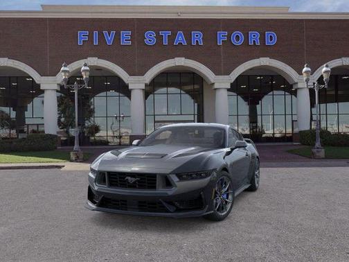 2025 Ford Mustang Dark Horse