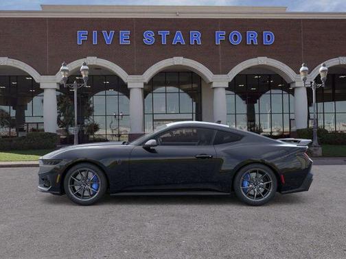 2025 Ford Mustang Dark Horse