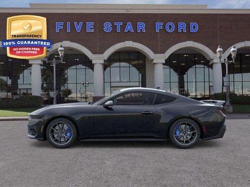 2025 Ford Mustang Dark Horse