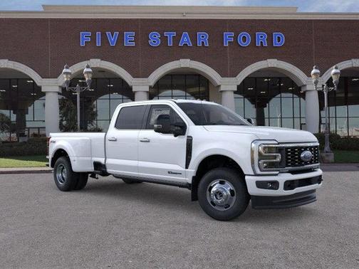 Star White 2026 Ford F-350 Platinum Truck