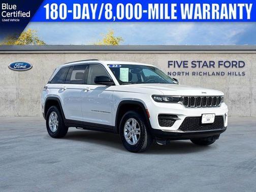 Bright White Clearcoat 2023 Jeep Grand Cherokee Laredo