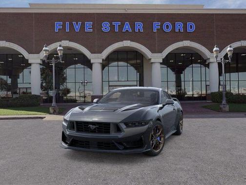 2025 Ford Mustang Dark Horse