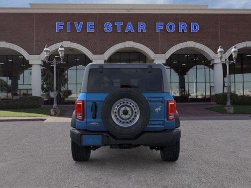 2025 Ford Bronco Base