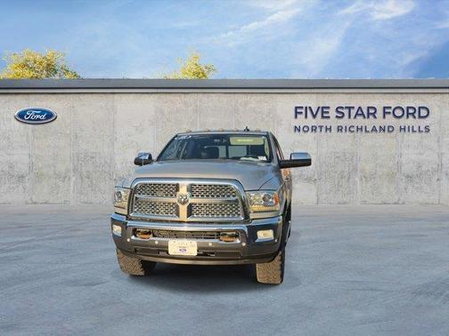 Bright Silver Clearcoat Metallic 2018 RAM 2500 Laramie