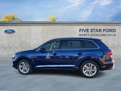 2024 Audi Q7 45 Premium Plus
