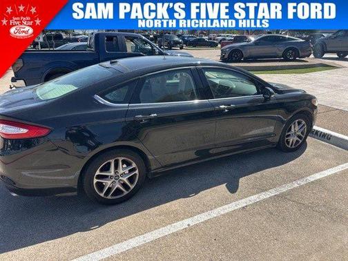 Tuxedo Black Metallic 2014 Ford Fusion SE