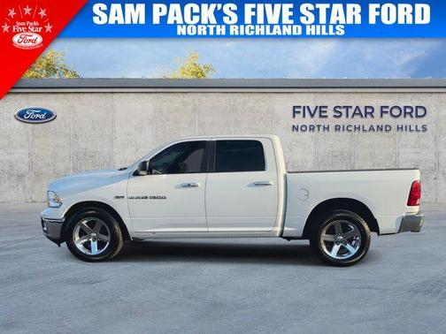 Bright White Clearcoat 2012 RAM 1500 SLT