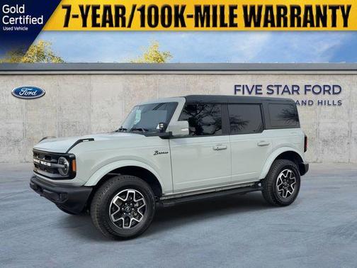 2024 Ford Bronco Outer Banks