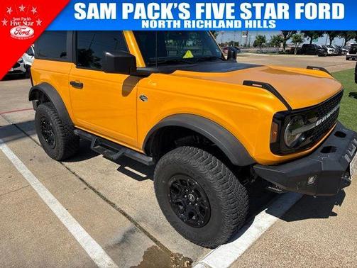 Cyber Orange Metallic Tricoat 2022 Ford Bronco Wildtrak
