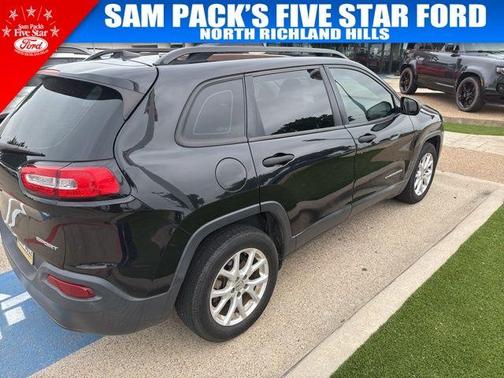 2016 Jeep Cherokee Sport