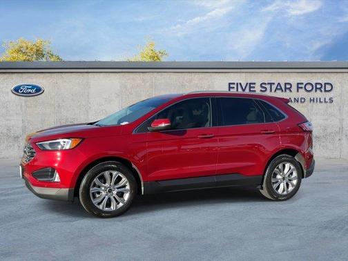 2024 Ford Edge Titanium