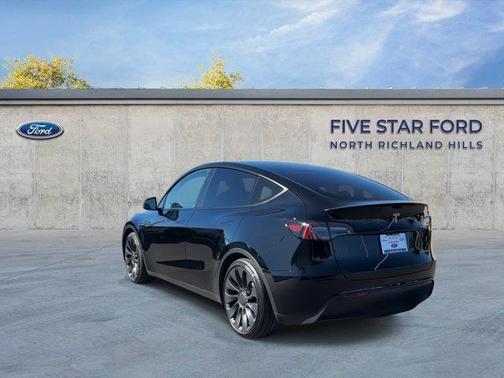 2025 Tesla Model Y Performance