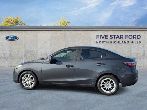 2018 Toyota Yaris iA Base