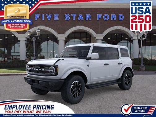 Oxford White 2026 Ford Bronco Outer Banks
