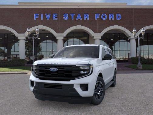 Space Silver 2026 Ford Expedition Active