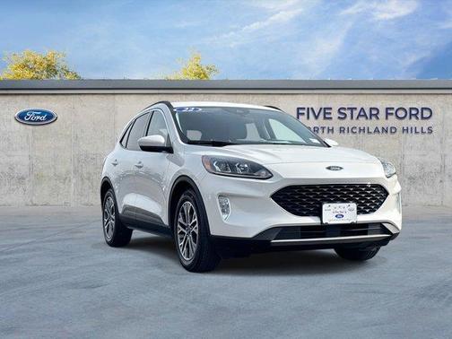 Star White 2022 Ford Escape SEL SUV