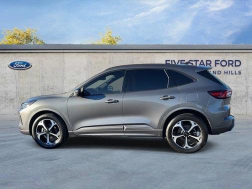2023 Ford Escape ST-Line Elite