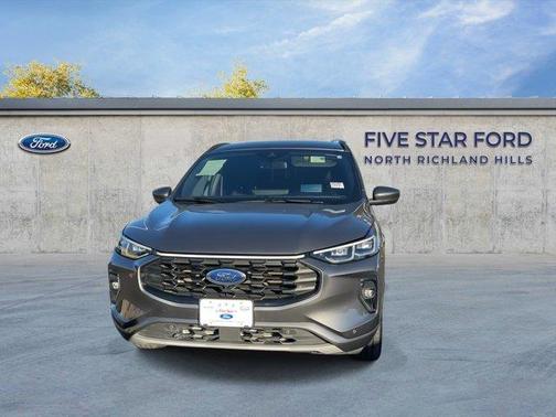 2023 Ford Escape ST-Line Elite