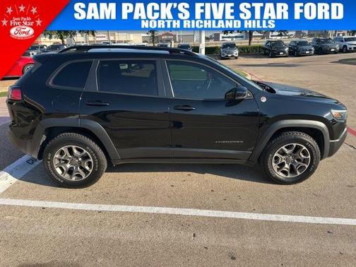 2022 Jeep Cherokee Trailhawk