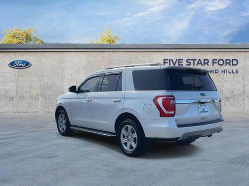 White Platinum Clearcoat Metallic 2019 Ford Expedition XLT