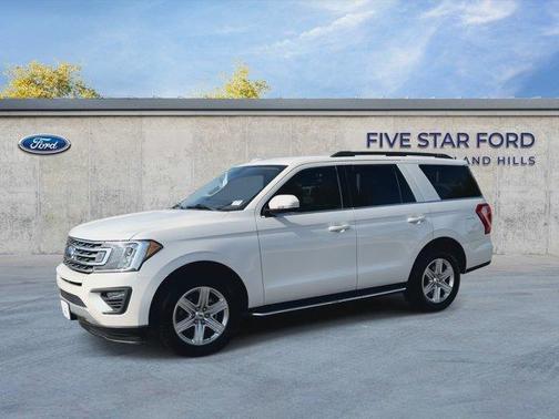 White Platinum Clearcoat Metallic 2019 Ford Expedition XLT