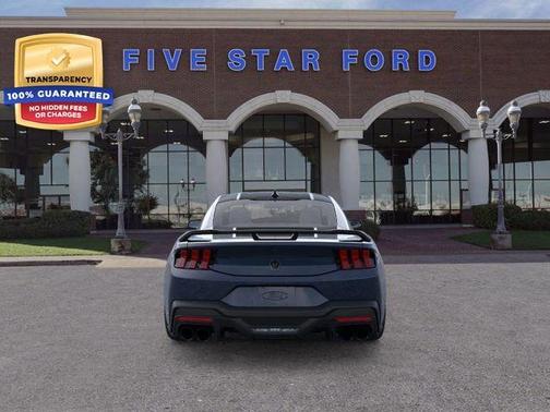2025 Ford Mustang Dark Horse