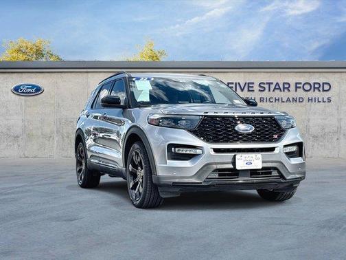 2022 Ford Explorer ST