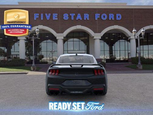 2026 Ford Mustang Dark Horse