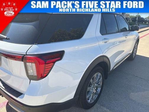 2025 Ford Explorer Platinum