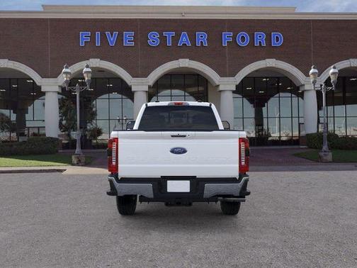2025 Ford F-350 Lariat Super Duty