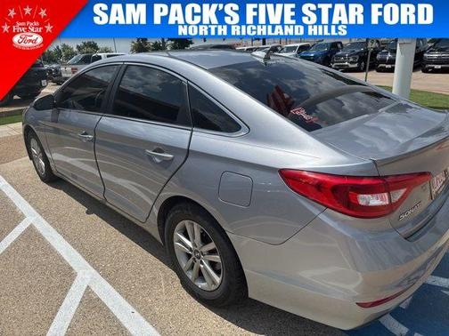 2017 Hyundai SONATA SE