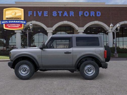 Carbonized Gray Metallic 2026 Ford Bronco Base