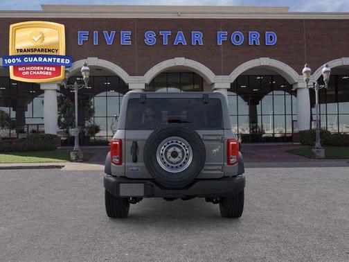 Carbonized Gray Metallic 2026 Ford Bronco Base