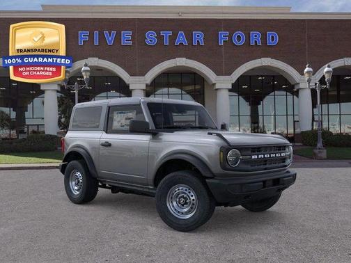 Carbonized Gray Metallic 2026 Ford Bronco Base